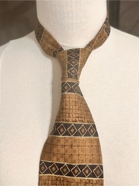 Classic Brown Patterned Men's Tie